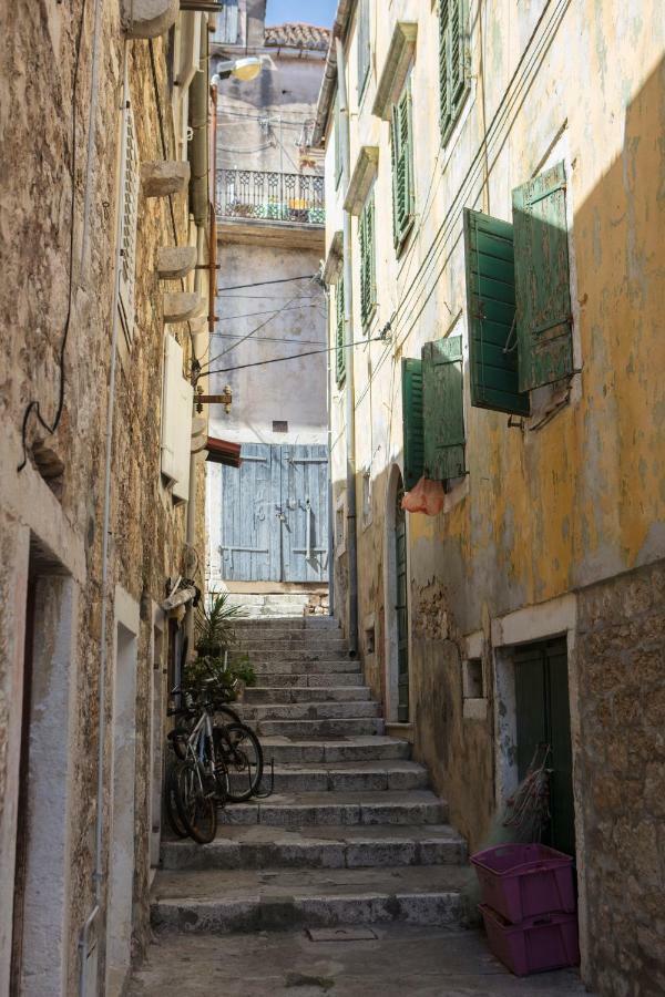 Olife Guesthouse Milna  Exterior foto