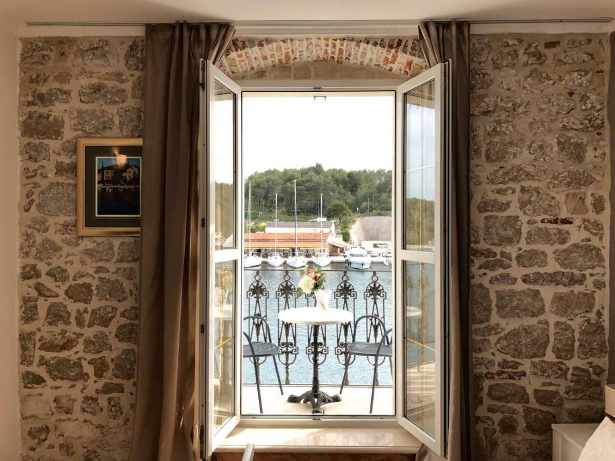 Olife Guesthouse Milna  Exterior foto